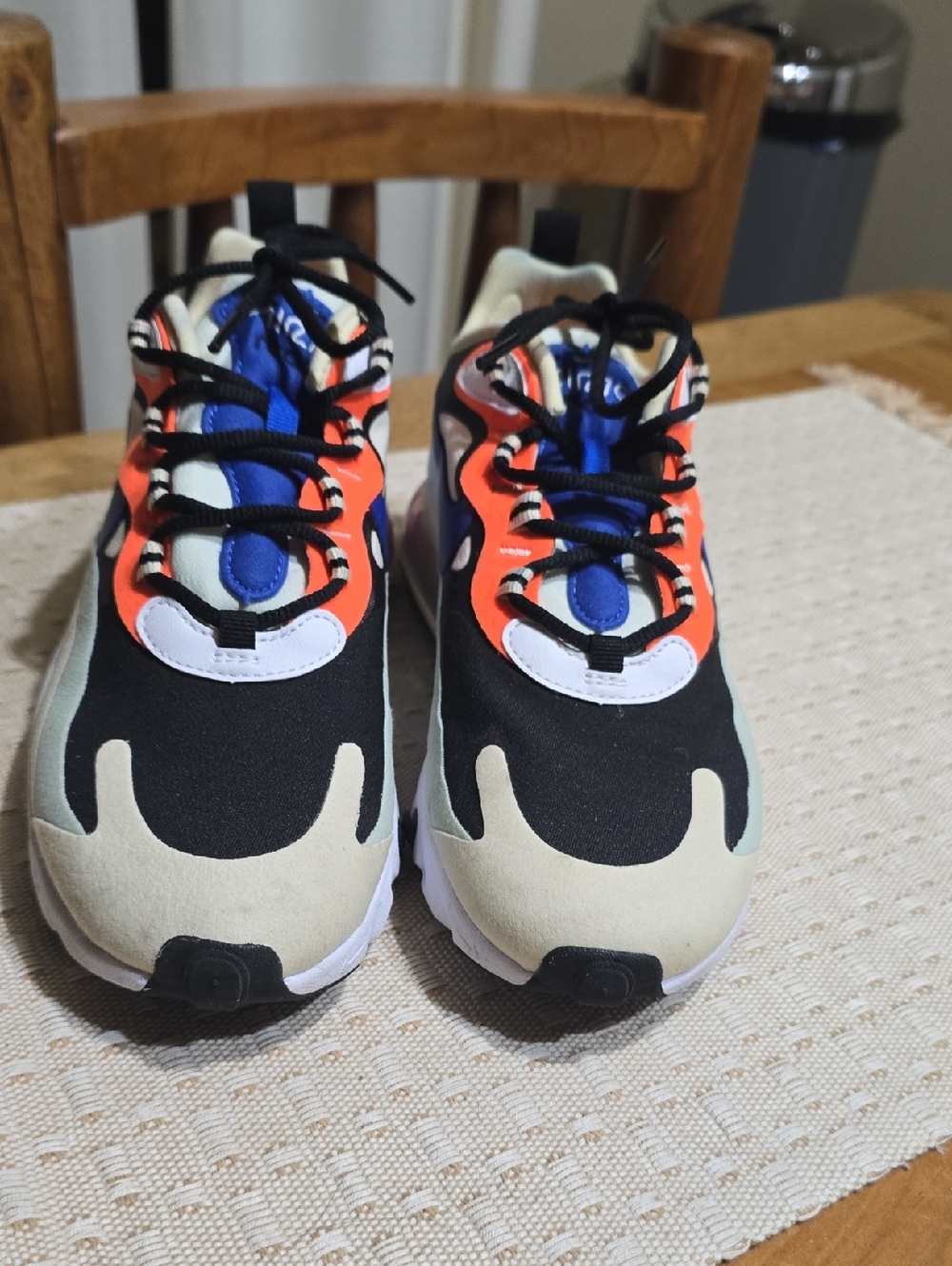 EUC Woman's Nike Air React Size 7 .Multi Colored